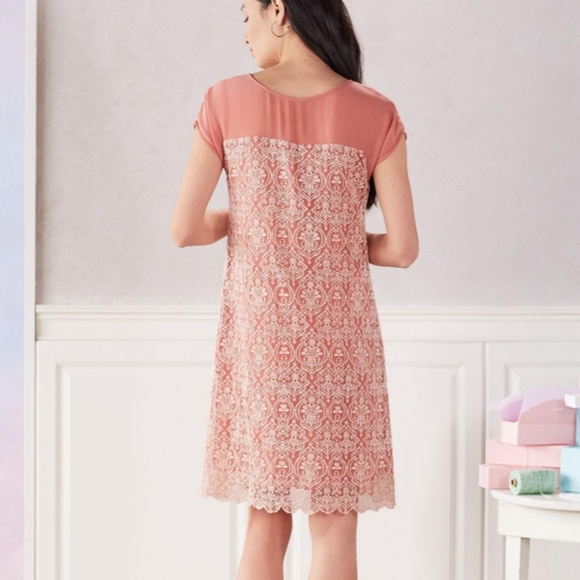 🆕🌿SUNDANCE ROSE EMBROIDERED DRESS🌿 - Picture 3 of 5